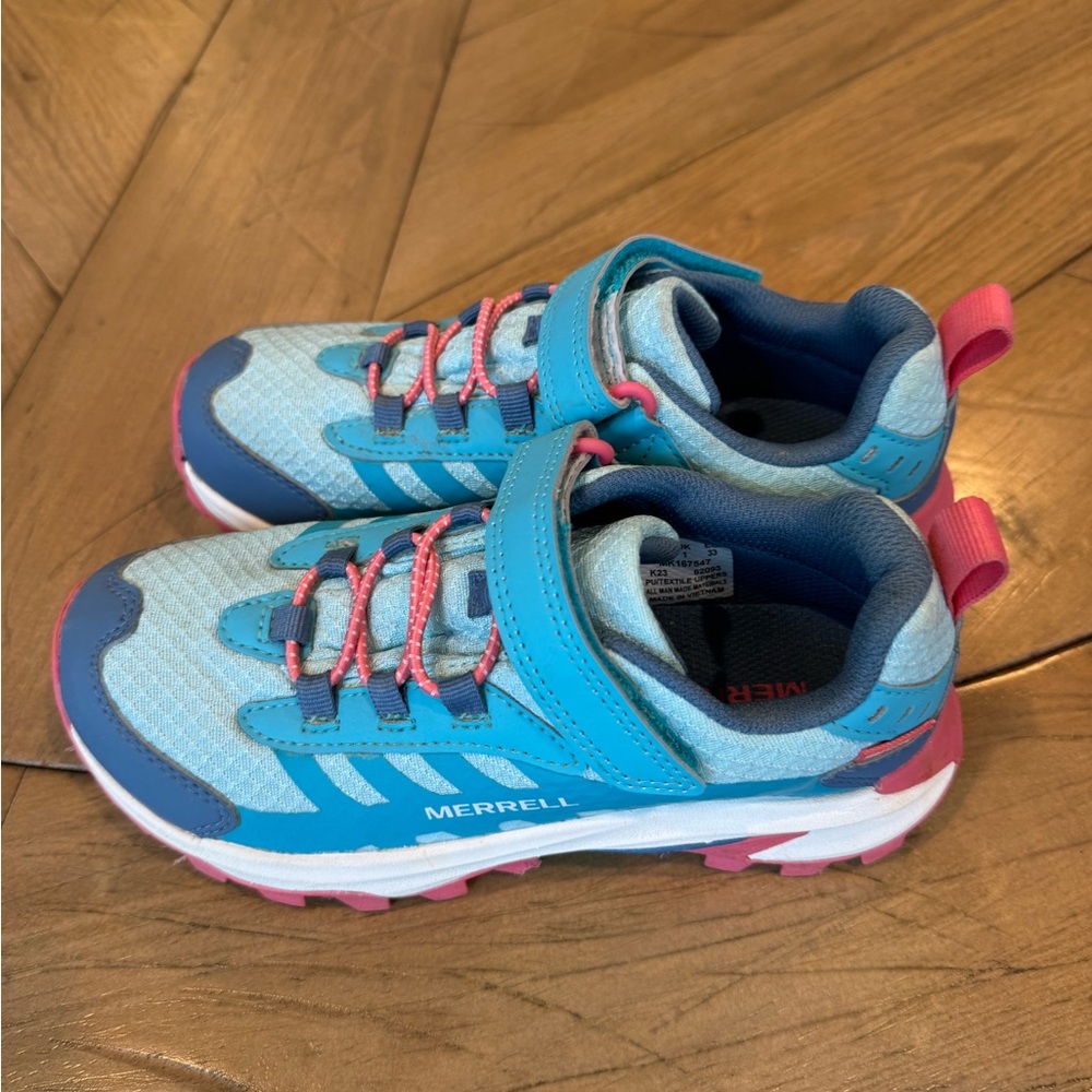 Kids Merrell low Moab waterproof hiking shoes